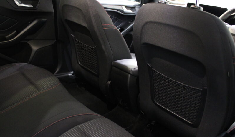 
								2023 Ford Focus ST-Line 4DR 1.0 Petrol Manual full									