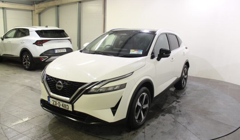 
								2023 Nissan Qashqai SV Premium 1.3 MHEV full									