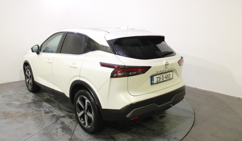 
								2023 Nissan Qashqai SV Premium 1.3 MHEV full									