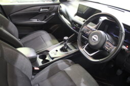 
										2023 Nissan Qashqai SV Premium 1.3 MHEV full									