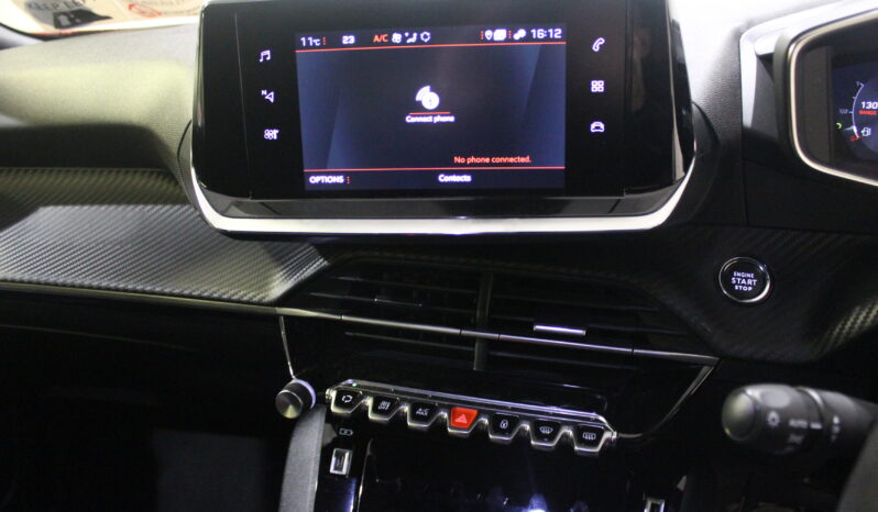 
								2023 PEUGEOT 2008 ALLURE 1.2 PETROL/MANUAL full									