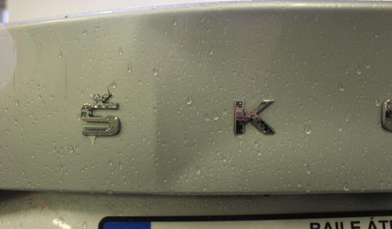 
								SKODA OCTAVIA AMBITION 1.0TSI MHEV AUTOMATIC full									