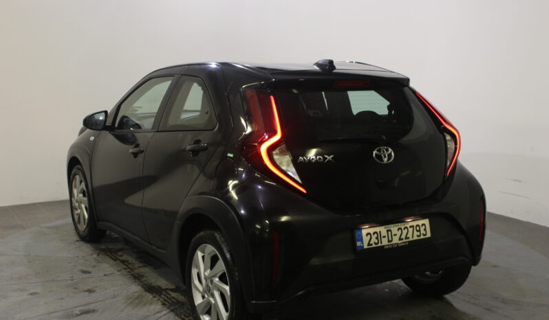 
								TOYOTA AYGO X PLAY 1.0 5DR (REVERSE CAMERA) full									