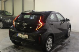 
										TOYOTA AYGO X PLAY 1.0 5DR (REVERSE CAMERA) full									