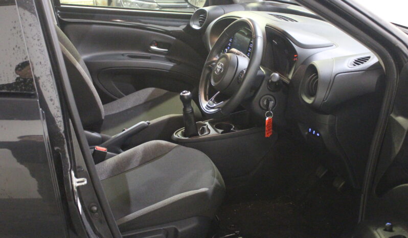 
								TOYOTA AYGO X PLAY 1.0 5DR (REVERSE CAMERA) full									