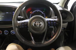 
										TOYOTA AYGO X PLAY 1.0 5DR (REVERSE CAMERA) full									