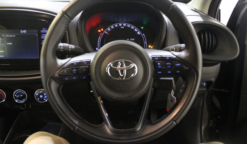 
								TOYOTA AYGO X PLAY 1.0 5DR (REVERSE CAMERA) full									