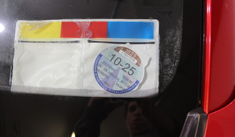 
								PEUGEOT 2008 ALLURE 1.2 PETROL/MANUAL full									