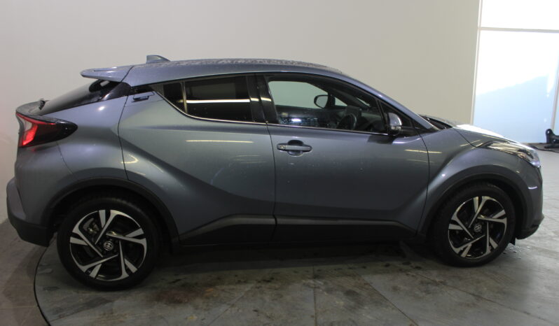 
								TOYOTA C-HR 1.8 SPORT HYBRID full									