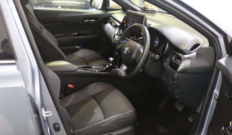 
								TOYOTA C-HR 1.8 SPORT HYBRID full									