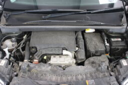 
										Opel Crossland full									