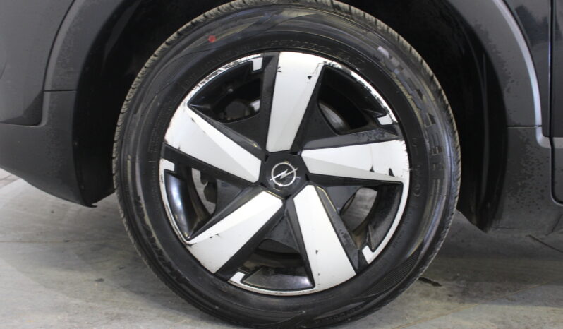 
								Opel Crossland full									