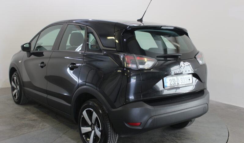 
								Opel Crossland full									