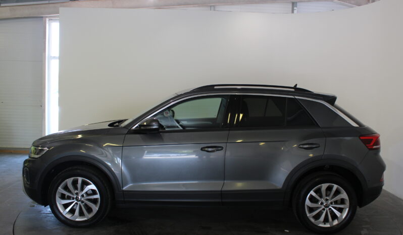 
								Volswagen T-Roc Edition 1.0 TSI full									