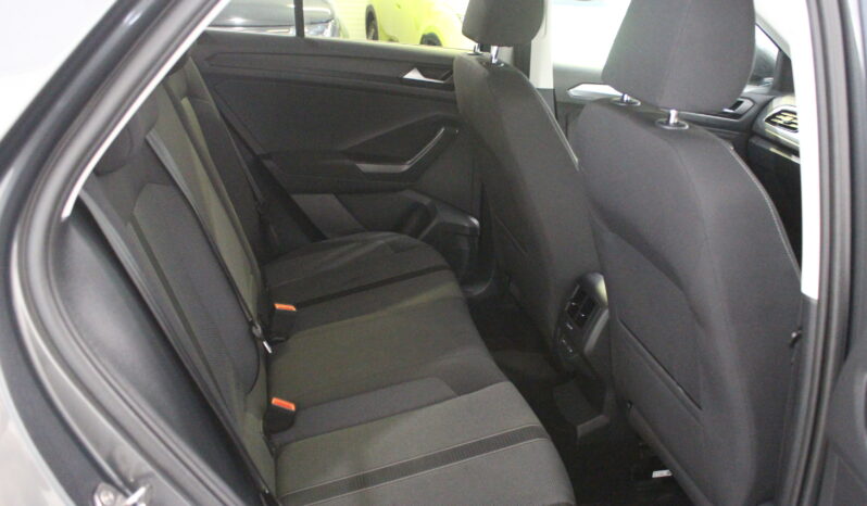 
								Volswagen T-Roc Edition 1.0 TSI full									