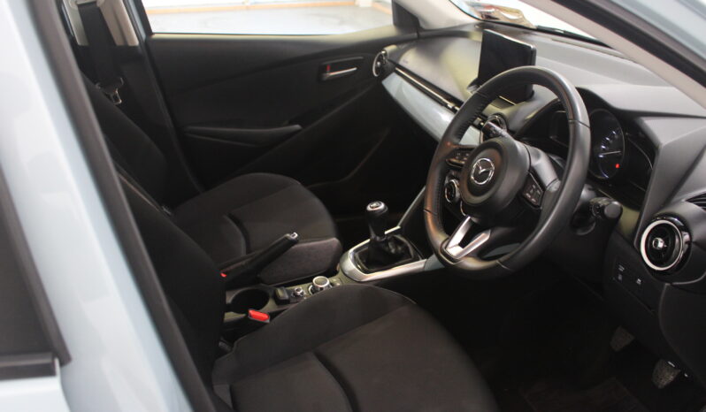 
								Mazda 2 full									