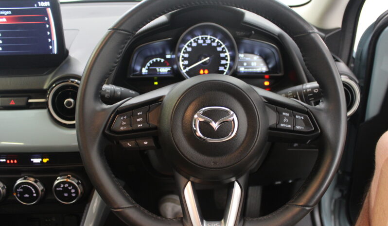 
								Mazda 2 full									