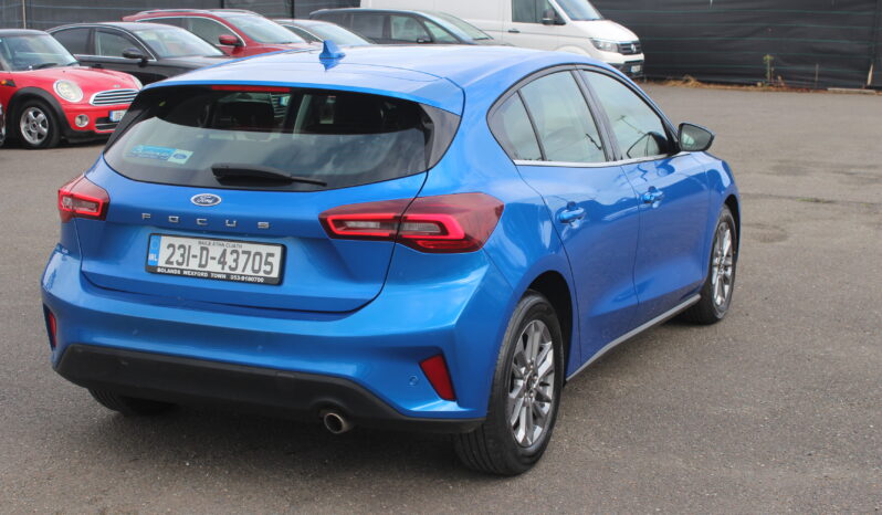 
								Ford Focus Titanium full									