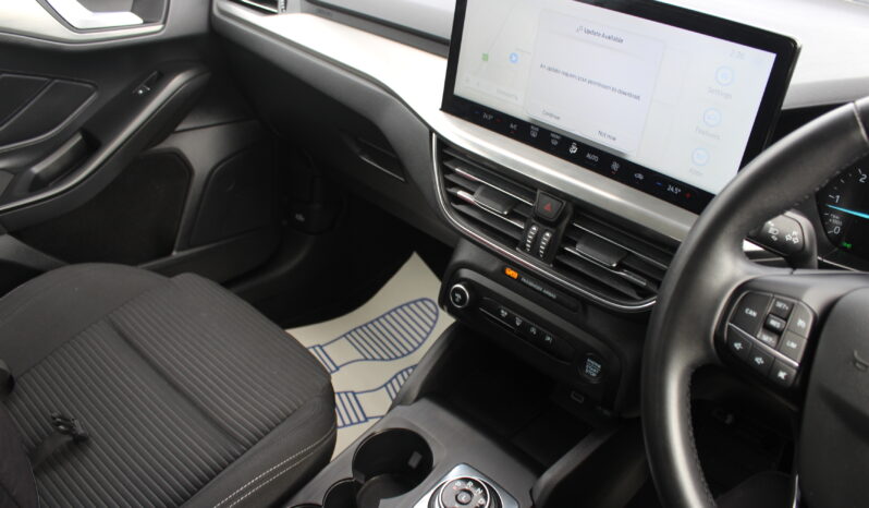 
								Ford Focus Titanium full									