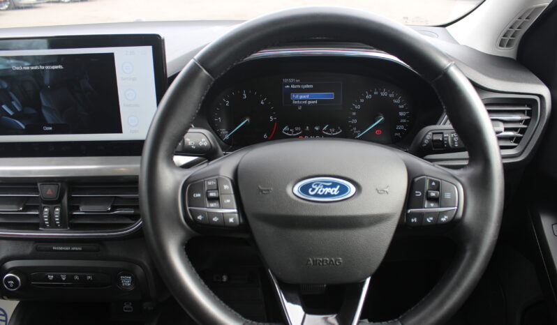 
								Ford Focus Titanium full									
