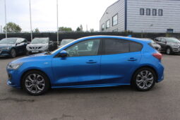 
										Ford Focus ST-Line full									