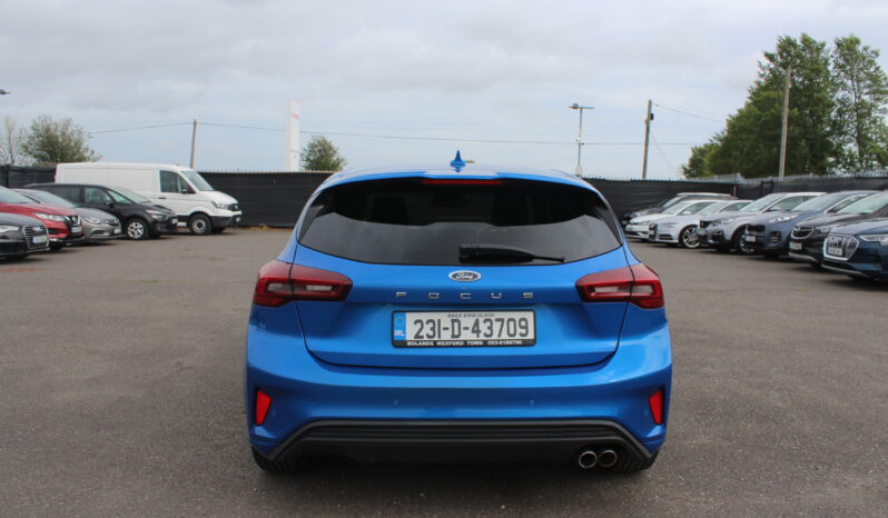 
								Ford Focus ST-Line full									