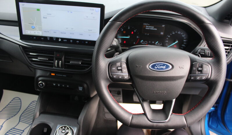 
								Ford Focus ST-Line full									