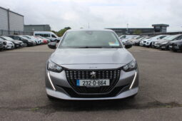 
										Peugeot 208 full									