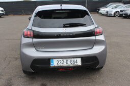 
										Peugeot 208 full									