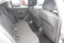 
										Peugeot 208 full									