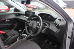 
										Peugeot 208 full									