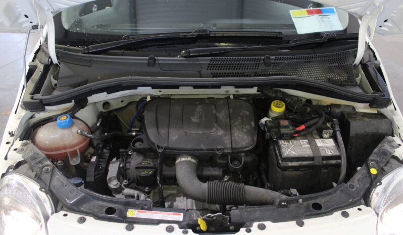 
								Fiat 500 DolceVita full									