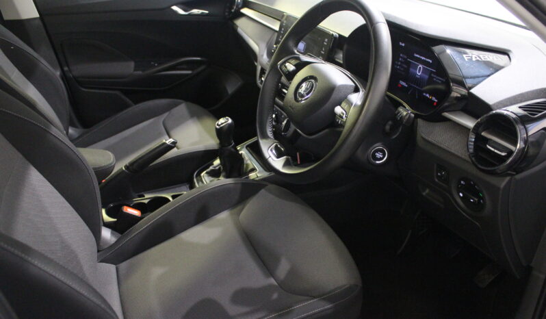 
								Skoda Fabia full									