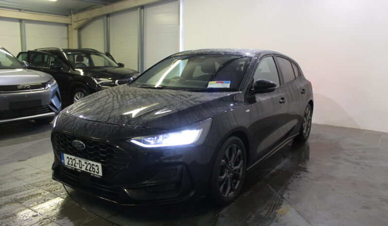 
								Ford Focus ST-Line full									