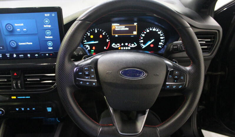 
								Ford Focus ST-Line full									
