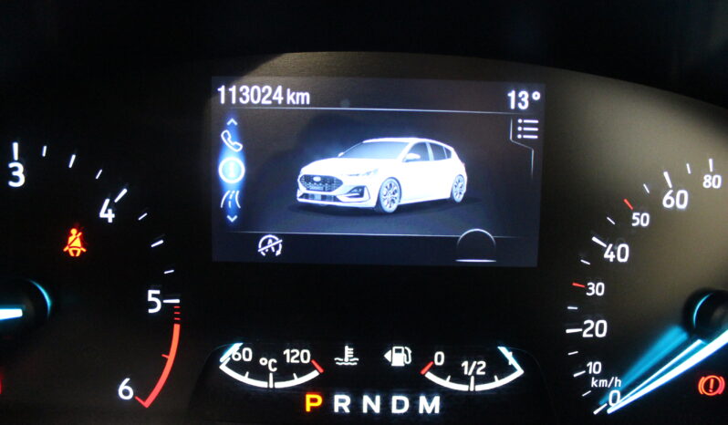 
								Ford Focus ST-Line full									