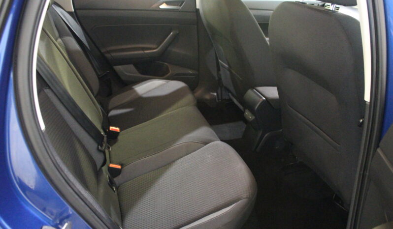 
								Volkswagen Polo Life full									