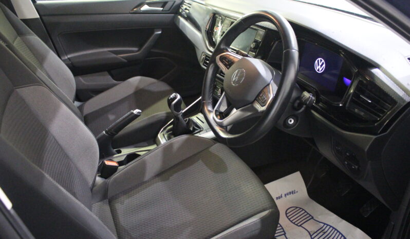 
								Volkswagen Polo Life full									