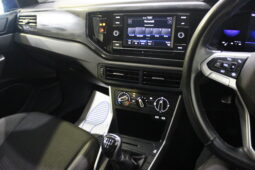 
										Volkswagen Polo Life full									