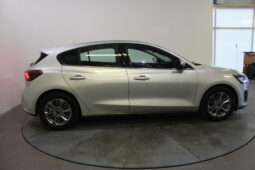 
										Ford Focus Titanium full									