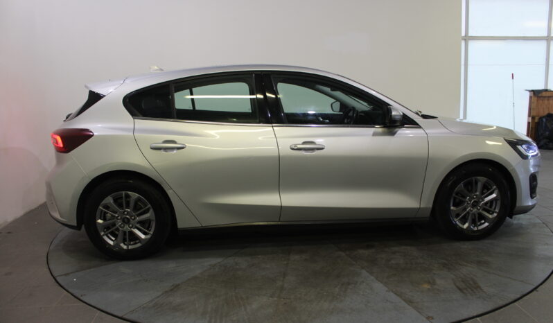 
								Ford Focus Titanium full									