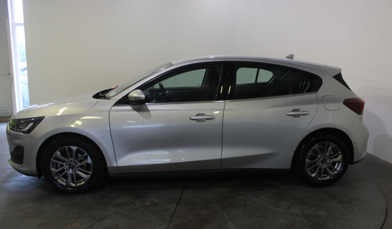 
								Ford Focus Titanium full									