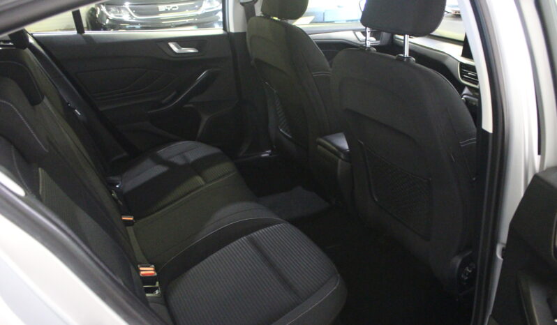 
								Ford Focus Titanium full									
