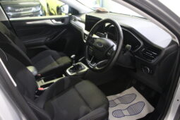 
										Ford Focus Titanium full									