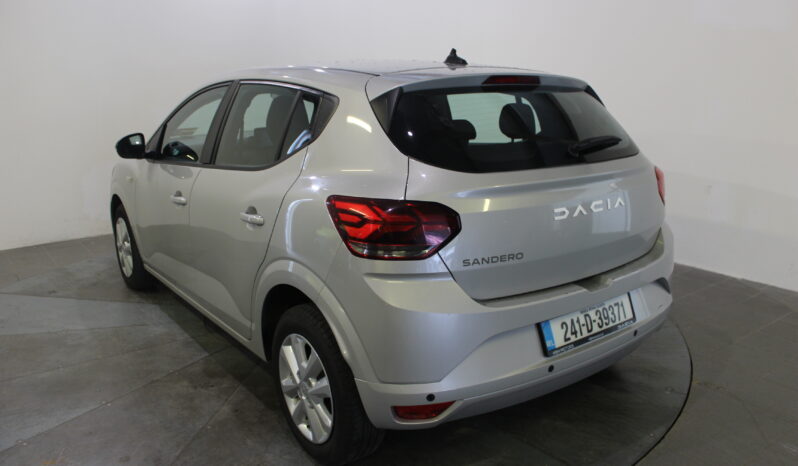 
								Dacia Sandero full									