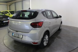 
										Dacia Sandero full									