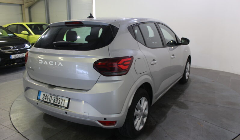 
								Dacia Sandero full									
