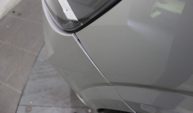 
								Dacia Sandero full									