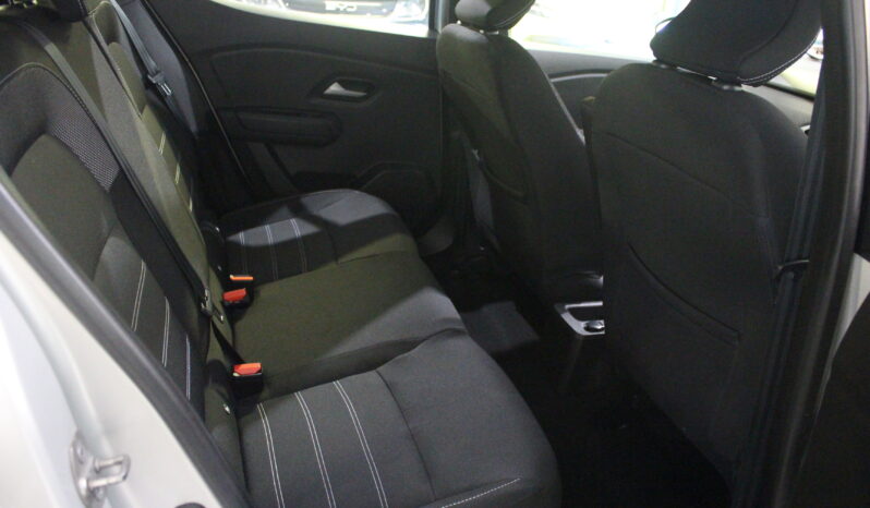 
								Dacia Sandero full									