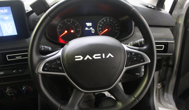 
								Dacia Sandero full									